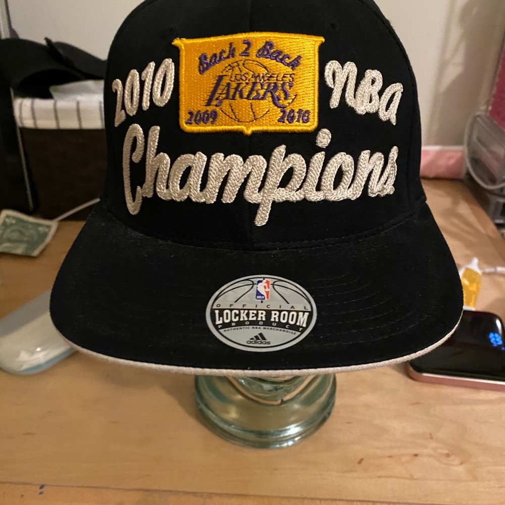 2009-2010 Lakers Champion w Kobe Trophy Hat